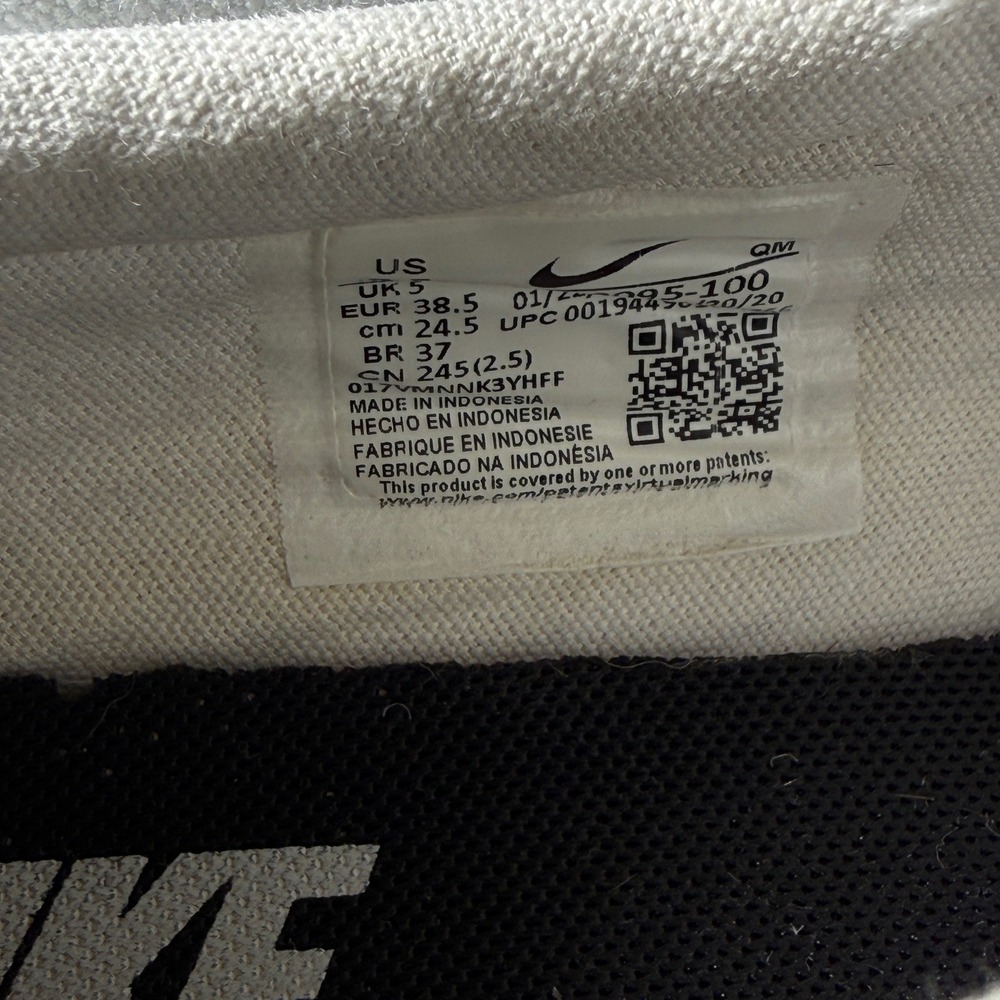 Nike Slip On Shoes White Canvas Sneakers Back to School Tenniscore Size 7.5 - Picture 8 of 10